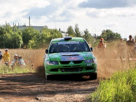 Mārtiņš Svilis/Aivis Aizsilnieks rallijā ''Kurzeme 2010'' izcīna bronzas godalgas A plus grupā