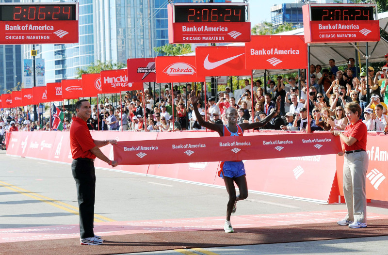 Čikāgas maratonā otro gadu pēc kārtas triumfē Vanžiru un Šabukova