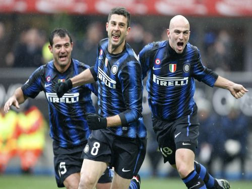 ''Inter'' iesit piecus un uzvar, kamēr ''Palermo'' pārmāca ''Roma''
