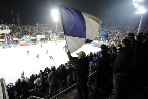 Vai tiešām esam labākie hokeja fani pasaulē ?