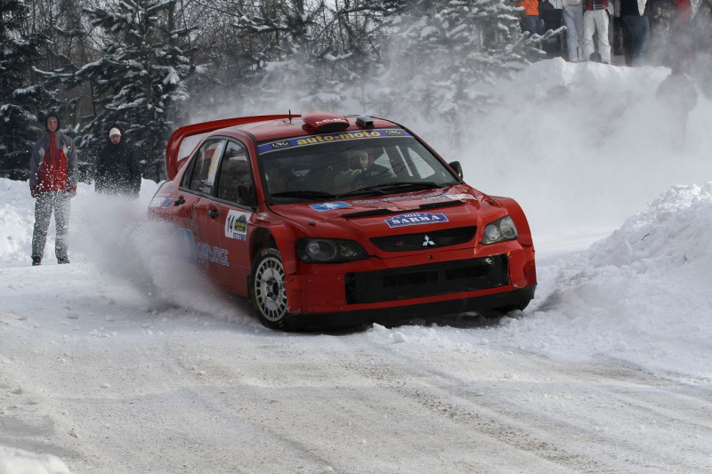 Rallijā "Sarma 2011" cīņa par uzvaru "Skandi" komandai izpaliek