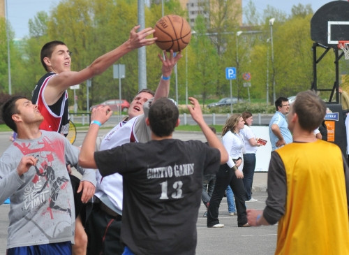 Basketbola dienas strītbola turnīra uzvarētāji