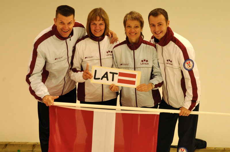 Latvijas kērlinga izlase startēs Eiropas jaukto komandu čempionātā