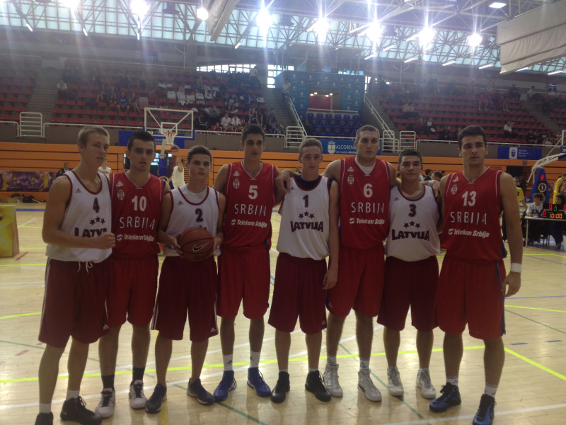 Pasaules U18 čempionāts 3x3 basketbolā:pirmajā dienā 2-2