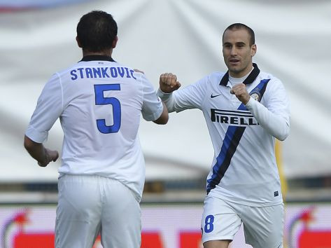 "Inter" atspēlē divu vārtu deficītu un uzvar Katānijā