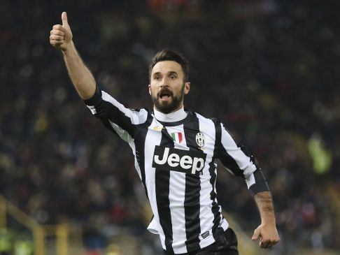 "Juventus" trīs punkti Boloņā