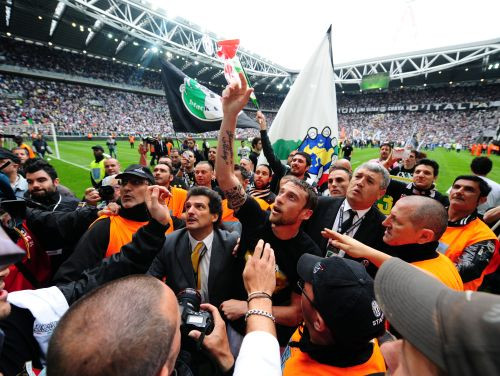 Kloze iesit piecus vārtus, "Juventus" kļūst par čempioni