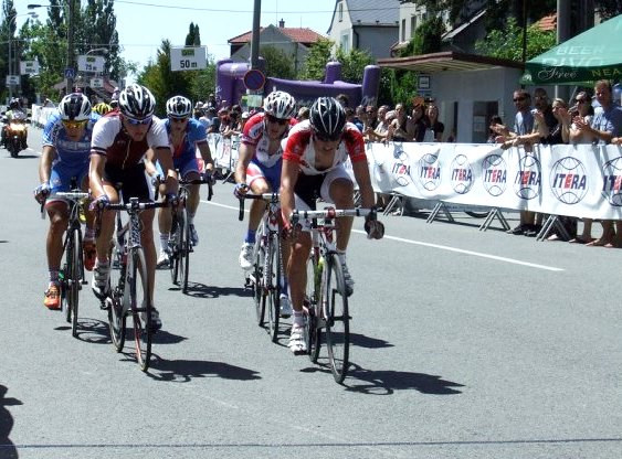 Skujiņš "Tour de Avenir” trešajā posmā finišē vadošajā grupā