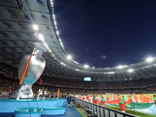 Kazahstāna, Azerbaidžāna un Maķedonija vēlas uzņemt "Euro 2020"