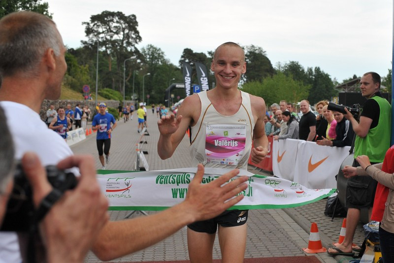 Jauns Latvijas rekords maratona skrējienā!