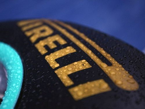 Riepu ražotājs "Pirelli" atteicis "Mercedes" iespēju piedalīties testos