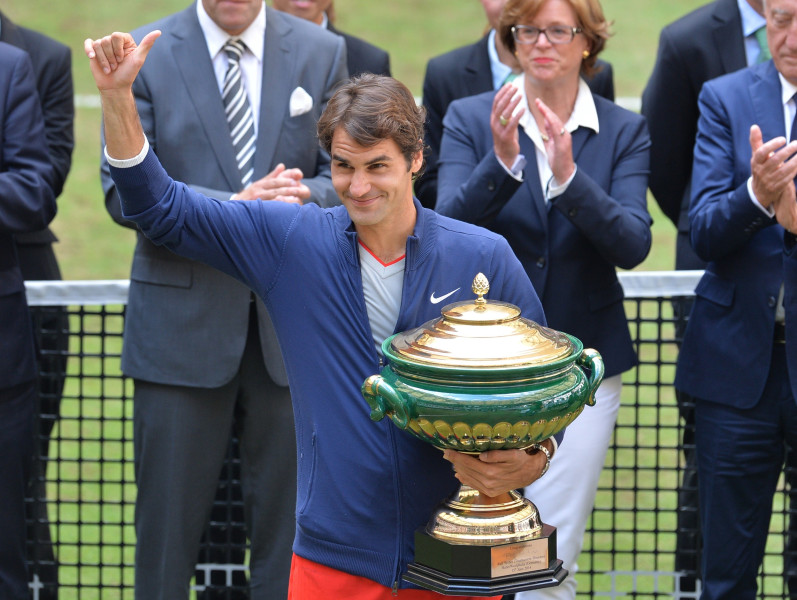 Federers septīto reizi uzvar Hallē, Dimitrovs nepārspēts Londonā
