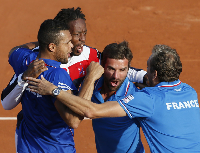 Deivisa kauss: Francija jau finālā, Šveicei vajag vienu uzvaru