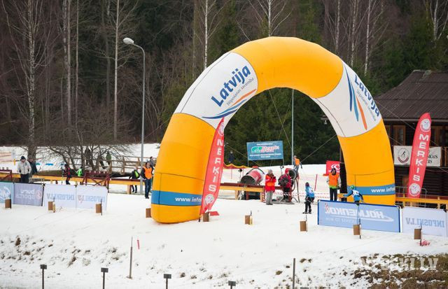 Latvijas čempionātā slēpošanā biatlonistu pieplūdums ar Brici priekšgalā