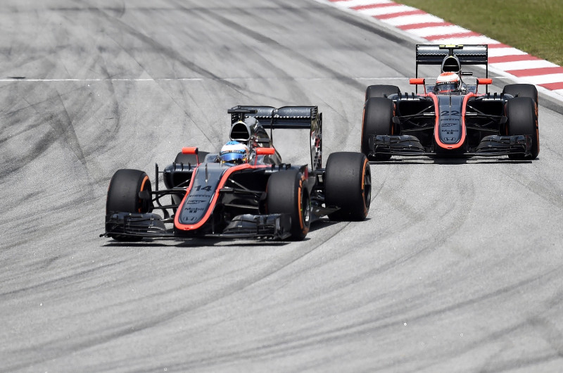 Alonso un Batons: ""McLaren" progresē"