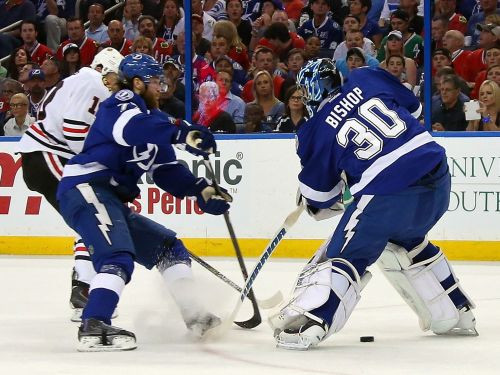 "Blackhawks" nonāk uzvaras attālumā no Stenlija kausa