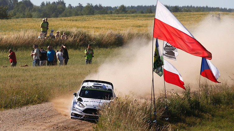 Ožjē līderis Polijas WRC posmā, Tanaks saglabā cerības uz uzvaru