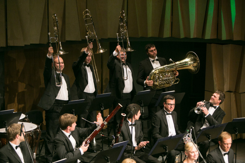 Krievu smeldze un franču kvēle ekskluzīvā LNSO koncertā  Cēsu koncertzālē