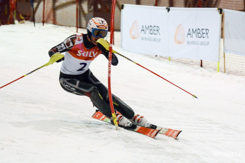 M.Zvejnieks FIS slalomā sasniedz savus labākos FIS punktus