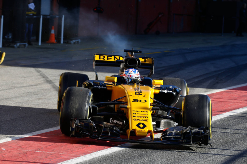 "Renault" uz pirmo posmu izdevies būtiski uzlabot F1 motoru