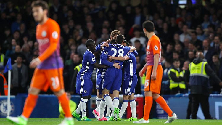 "Chelsea" otro reizi sezonā apspēlē "City", izcīnot svarīgu uzvaru