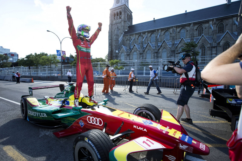 Brazīliešu pilots Di Grasi kļūst par trešo Formula E čempionu