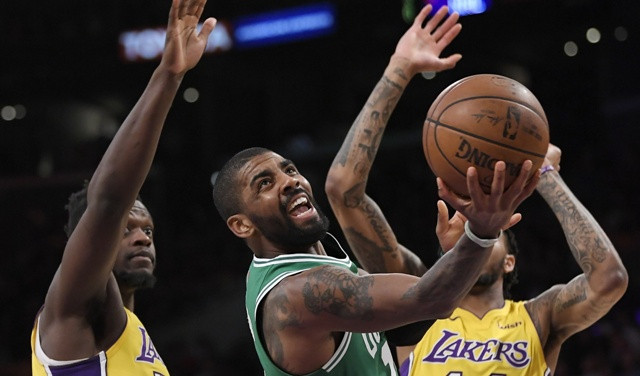 "Celtics" paklūp arī pret "Lakers", Vestbruks izrauj uzvaru "Thunder"