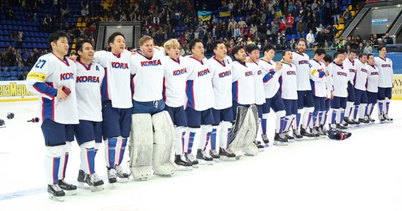 Bez NHL spēlētājiem un ar Dienvidkoreju - sākas olimpisko spēļu hokeja turnīrs