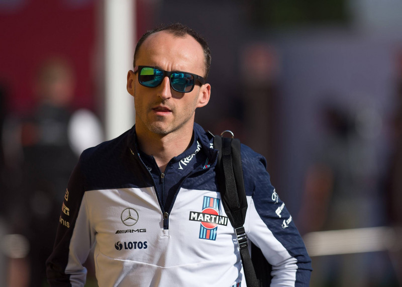 Kubica varētu nomainīt Hārtliju "Toro Rosso" komandā