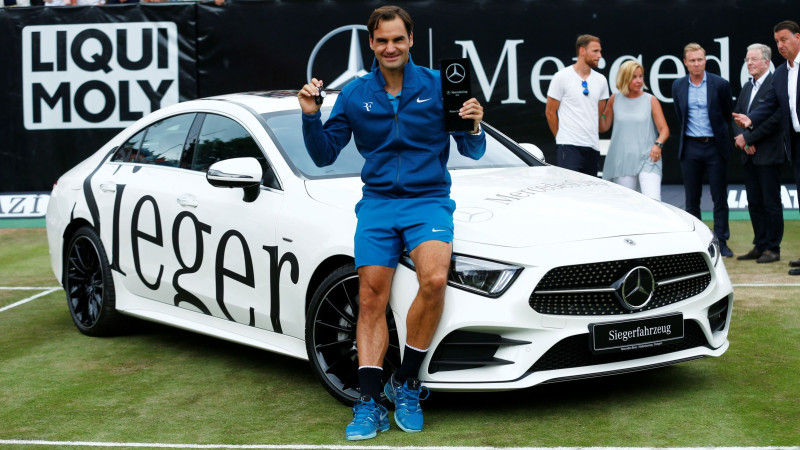 Federers Štutgartes finālā apspēlē Raoniču