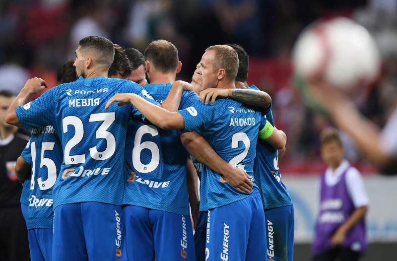 Maksimenko iekļūst "play-off" kārtā, "Zenit" paveic brīnumu