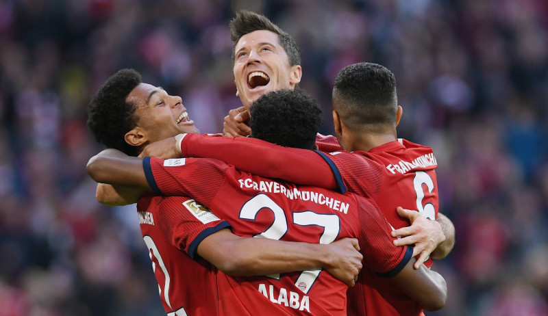 "Bayern" absolūti dominē un iesit piecus vārtus Dortmundei
