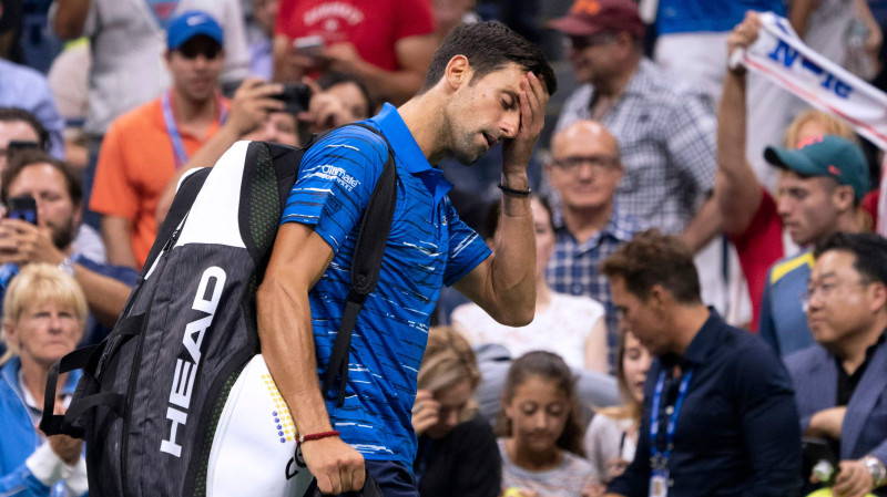 "US Open" čempions Džokovičs trešajā setā pārtrauc maču pret Vavrinku