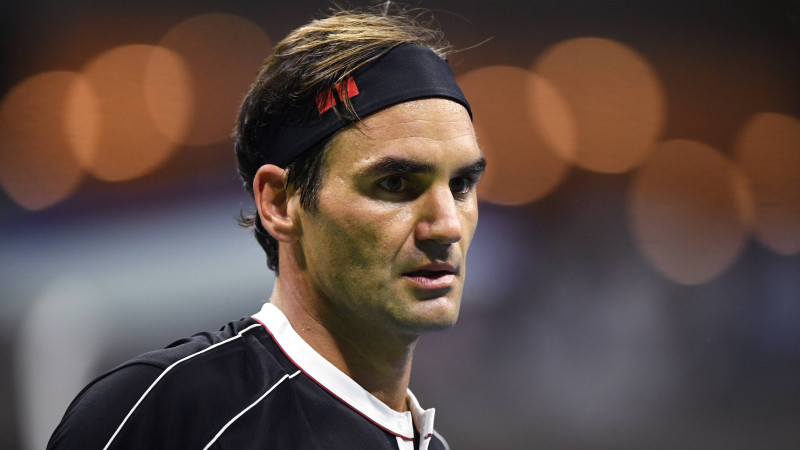 Dimitrovs ar astoto mēģinājumu uzvar Federeru, Medvedevs pieveic Vavrinku