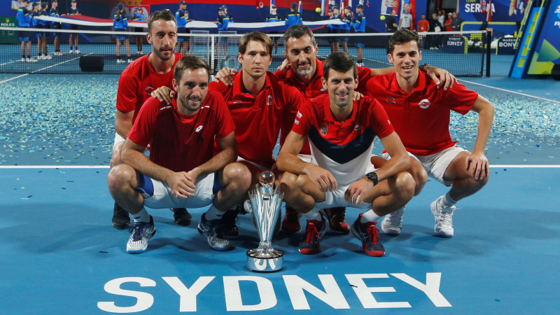 Džokovičs uzvar Nadalu, Serbija triumfē pirmajā ATP kausa izcīņā