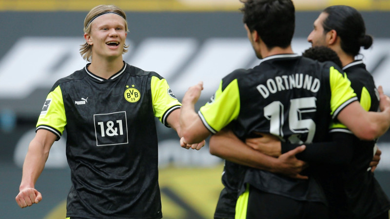 Dortmunde desmit minūšu laikā atspēlējas, iesit trīs vārtus un pieveic "Werder"