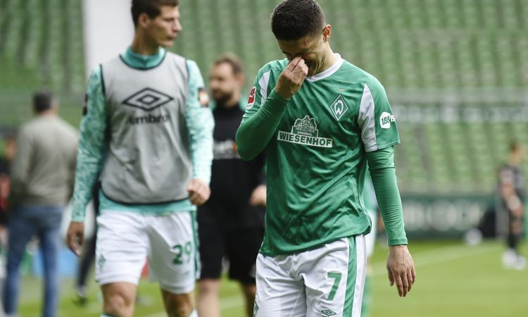 Arokodares ''Koln'' dodas uz pārspēlēm, ''Werder'' zaudē un izkrīt no Bundeslīgas