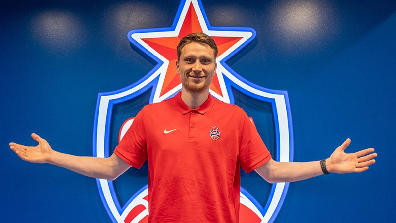 Pēc šķiršanās no Strēlnieka CSKA paraksta līgumu ar Grigoni