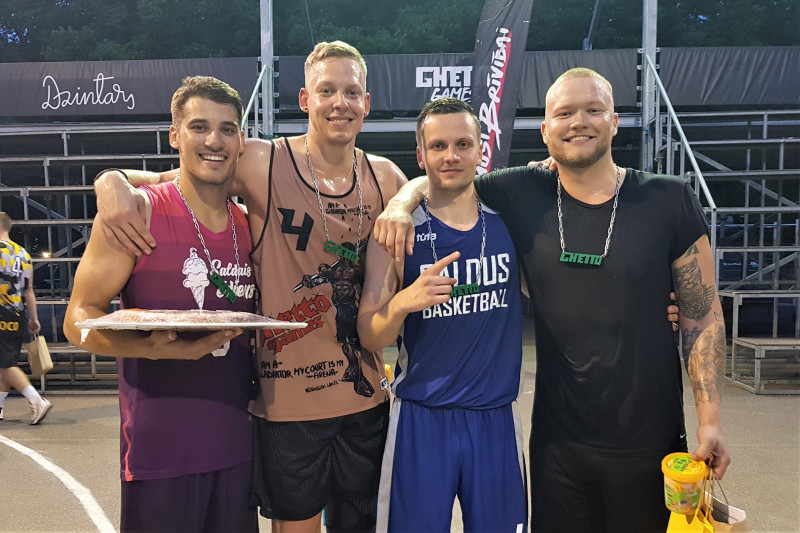 Čempiovienība "Saldais ēdiens" ar uzvaru sāk "Ghetto Basket" 2021. gada sezonu