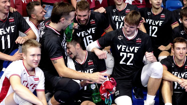 Grupu turnīra pēdējā diena – vai Latvijai netiks atņemta vieta izslēgšanas spēlēs?