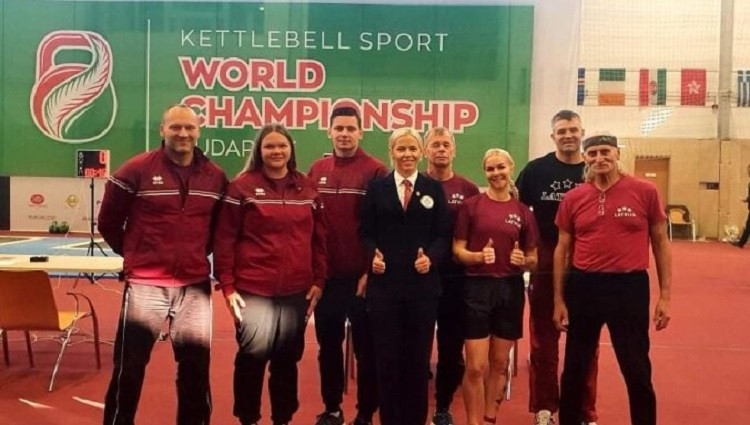 Latvijas sportisti izcīnījuši godalgas pasaules čempionātā svarbumbu celšanā