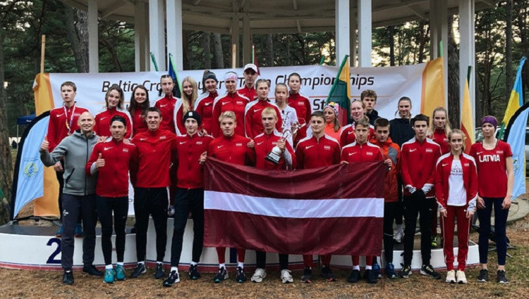 Latvijas skrējējiem pārliecinoša uzvara Baltijas krosa čempionātā