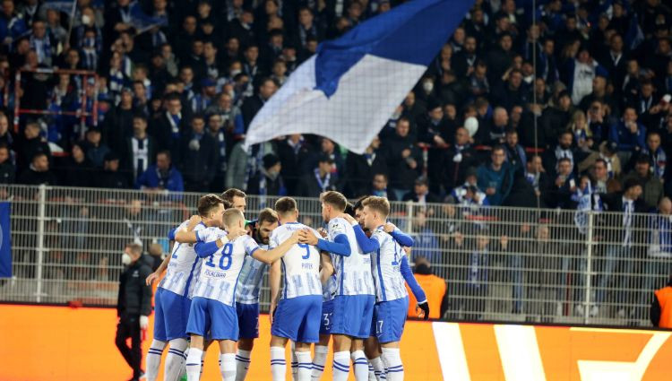 ''Hertha'' nemaksās algu nevakcinētajiem futbolistiem, kuri nonāks karantīnā