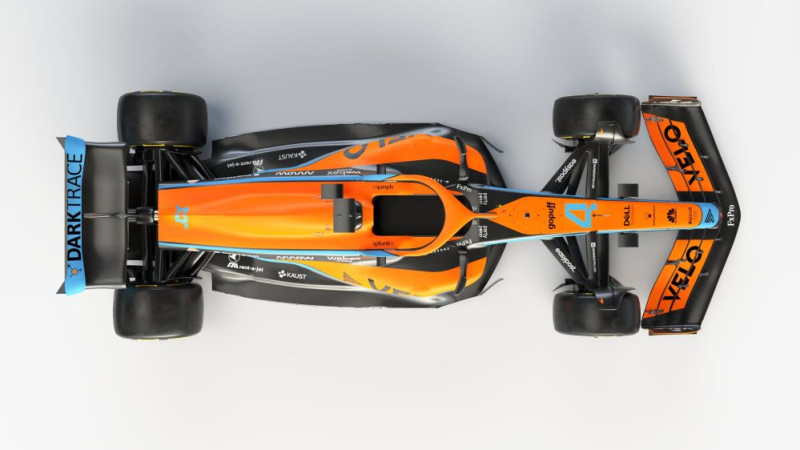 "McLaren" komanda atrāda F1 auto un tā jauno krāsojumu