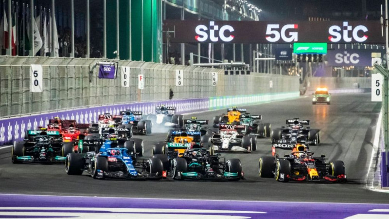 Saūda Arābijai grandiozi plāni - valsts grib savu F1 komandu un čempionu