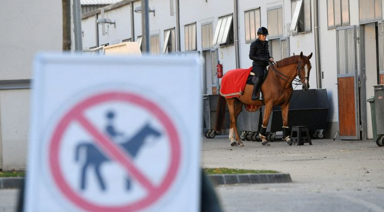 Modernajā pieccīņā jāšanas vietā izmēģinās šķēršļu pārvarēšanas disciplīnu