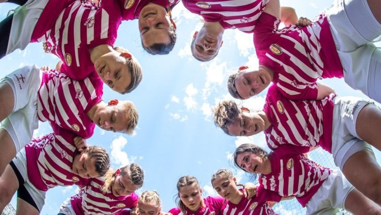 Latvijas sieviešu regbija-7 izlase uzvar pirmajā mačā "Rugby Europe" turnīrā