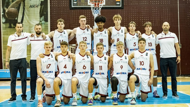 Latvijas U18 izlase cīņu par devīto vietu B divīzijā sāks pret Austriju