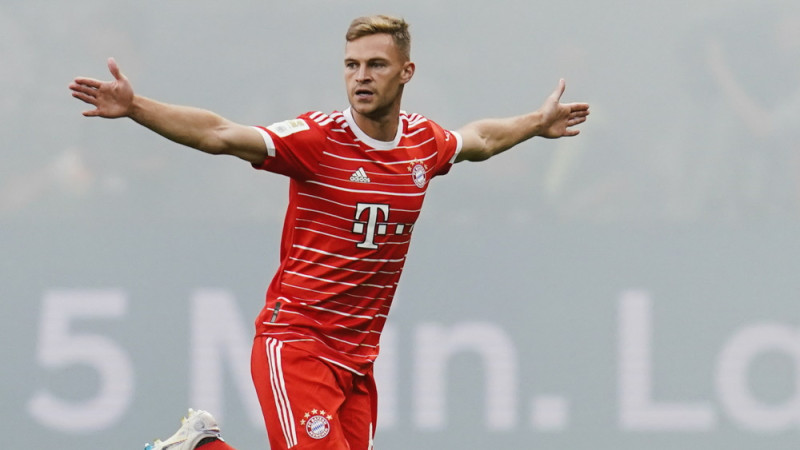 "Bayern" ievada Bundeslīgas sezonu ar sagrāvi Frankfurtē
