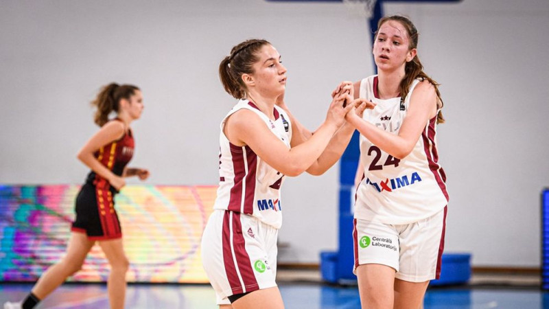 Latvijas U16 meitenes izrāvienu spēlē Eiropas čempionātu sāk ar zaudējumu galotnē